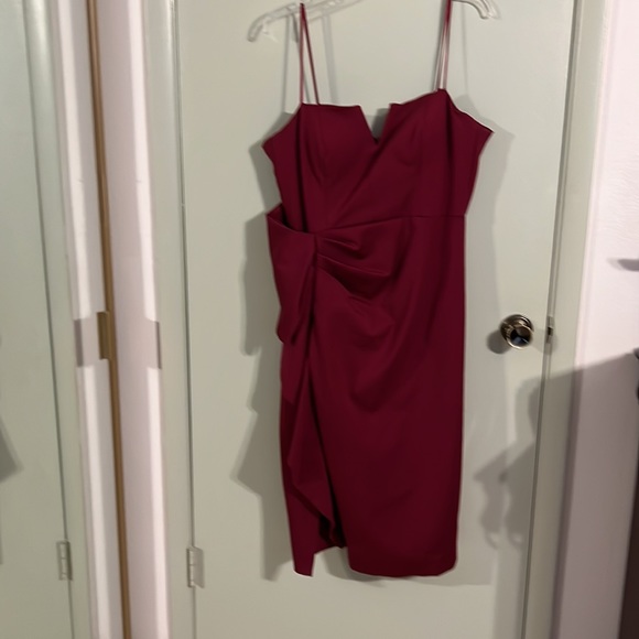 Aidan Mattox strapless, maroon dress in size 14 Aidan Mattox strapless, maroon dress in size 14